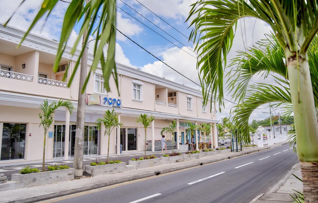 Bon Azur Beachfront Suites & Penthouses With Lov Trou-aux-Biches Exterior foto