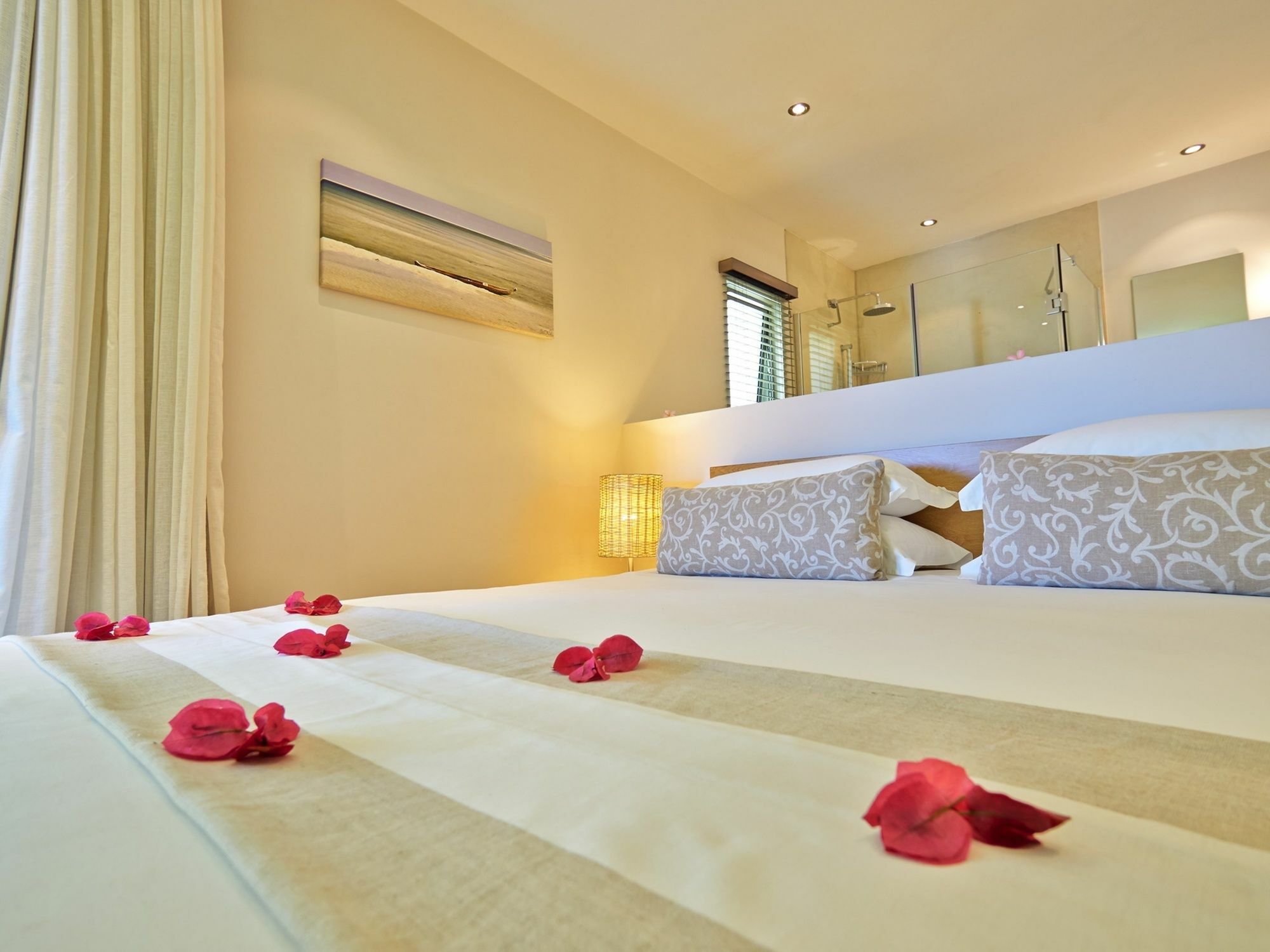 Bon Azur Beachfront Suites & Penthouses With Lov Trou-aux-Biches Exterior foto