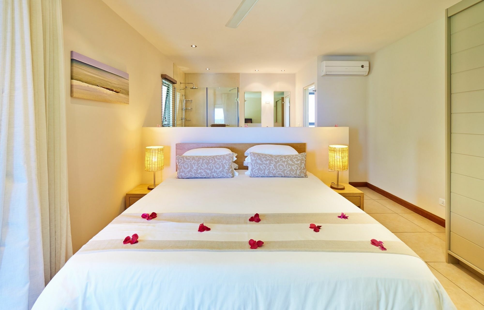 Bon Azur Beachfront Suites & Penthouses With Lov Trou-aux-Biches Exterior foto